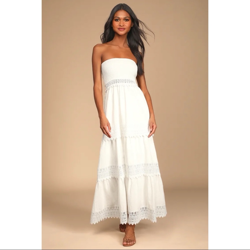 NWOT Lulus Season of Sunshine White Strapless Tiered Maxi Dress Small Medium